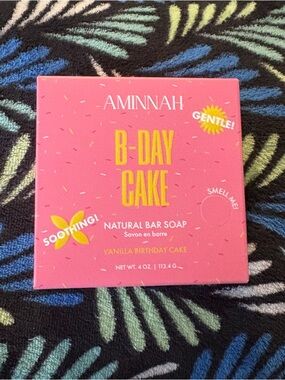 Aminnah AMNH B-Day Cake Natural Bar Soap - Pink (Vanilla Birthday Cake)